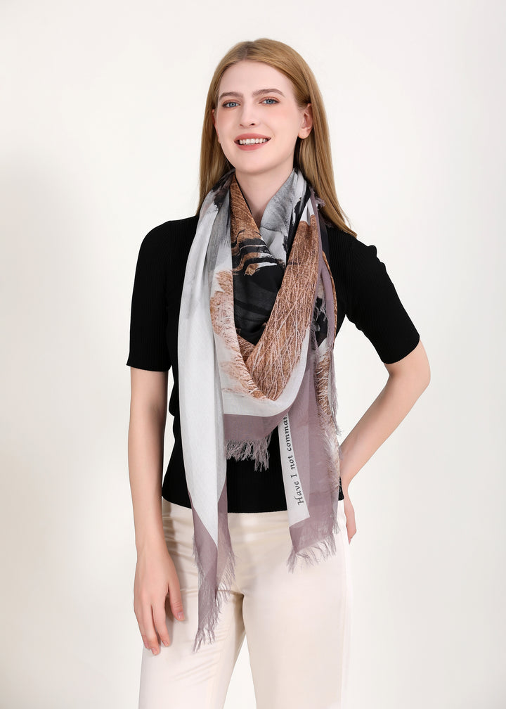 Foulard Le Cheval beige en soie et modal