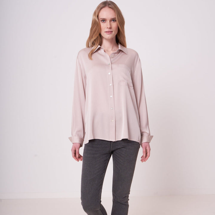 Blouse classique de pure soie