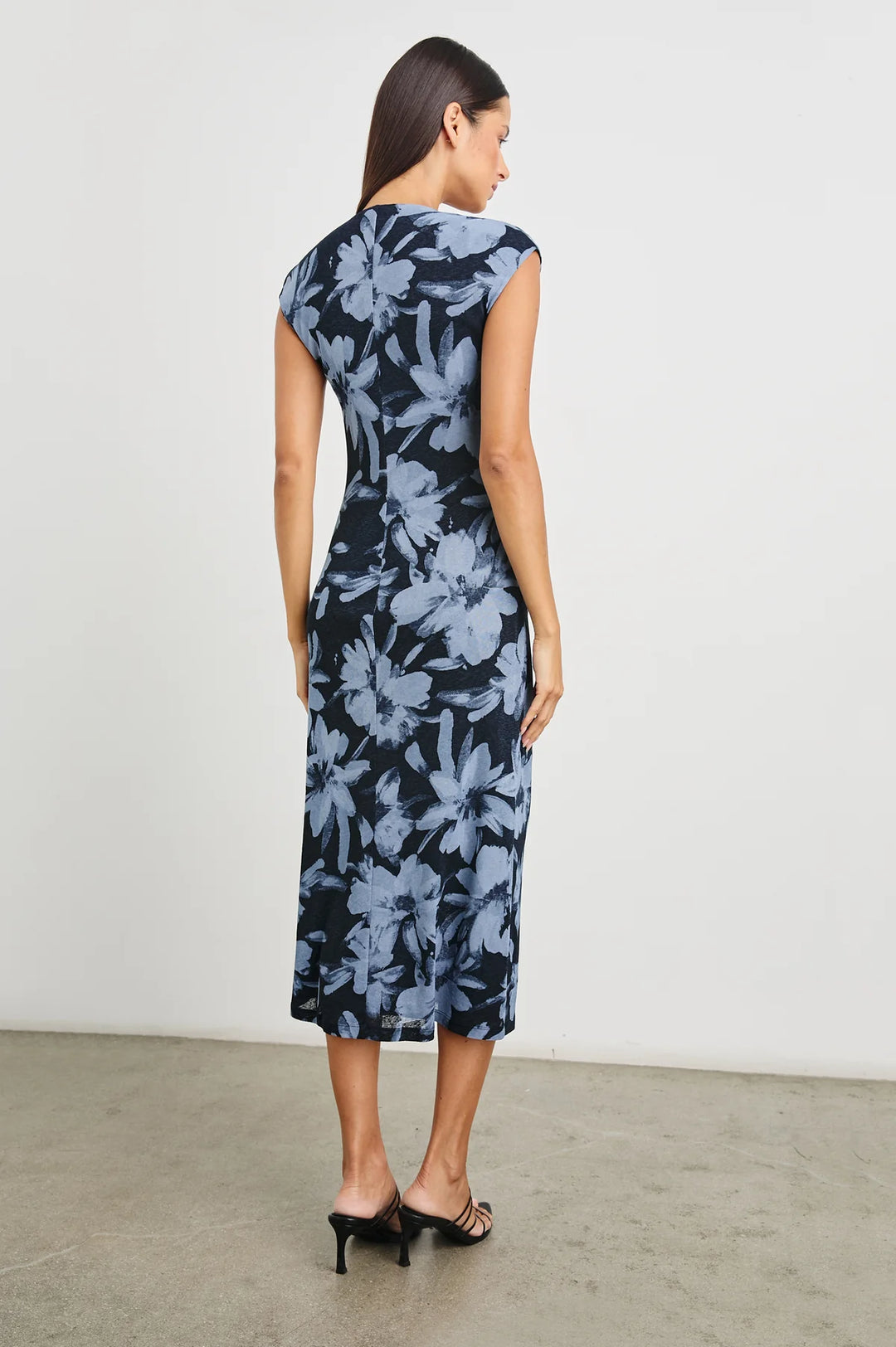 Robe midi fleurie froncée Auren