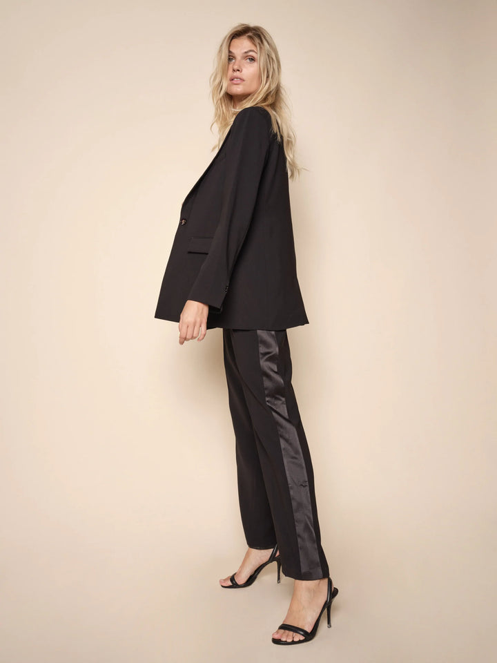 Pantalon coupe tuxedo avec bande de satin