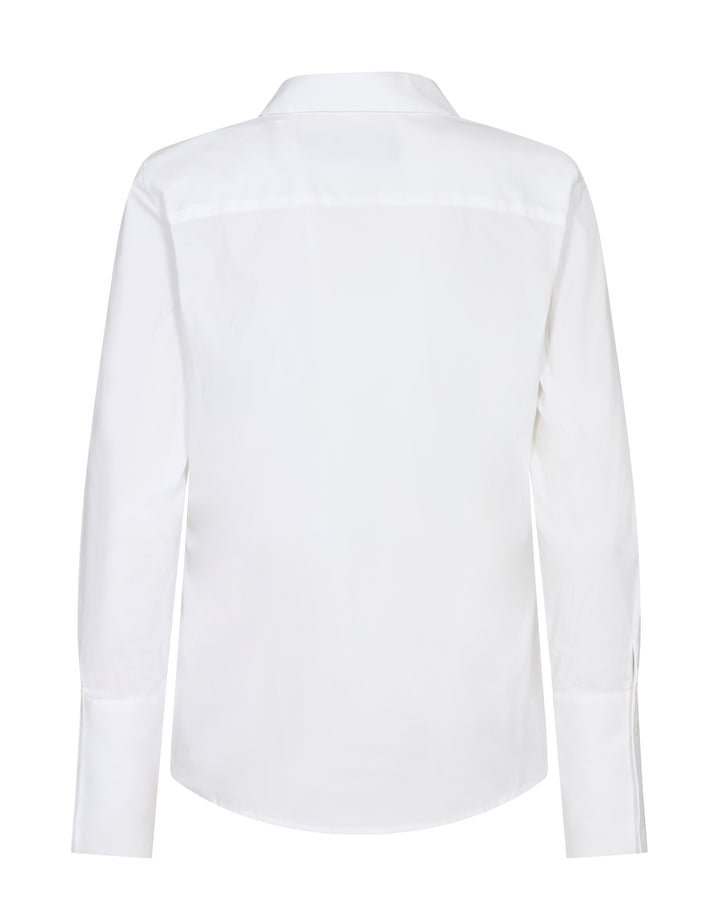 Blouse semi-ajustée blanche avec plis