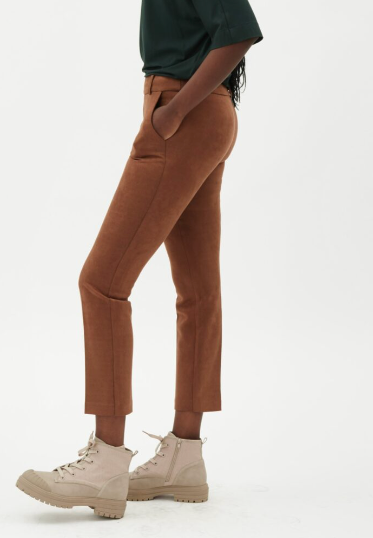 Pantalon droit tabac en faux suède